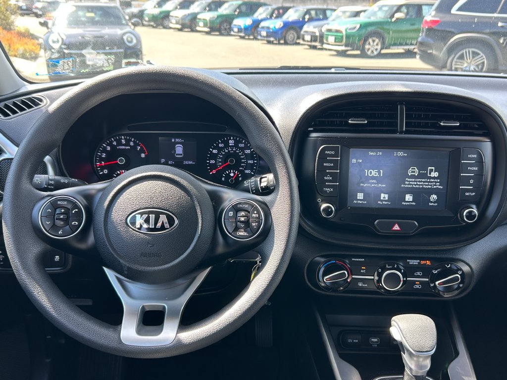 Used 2021 Kia Soul LX FWD image 16