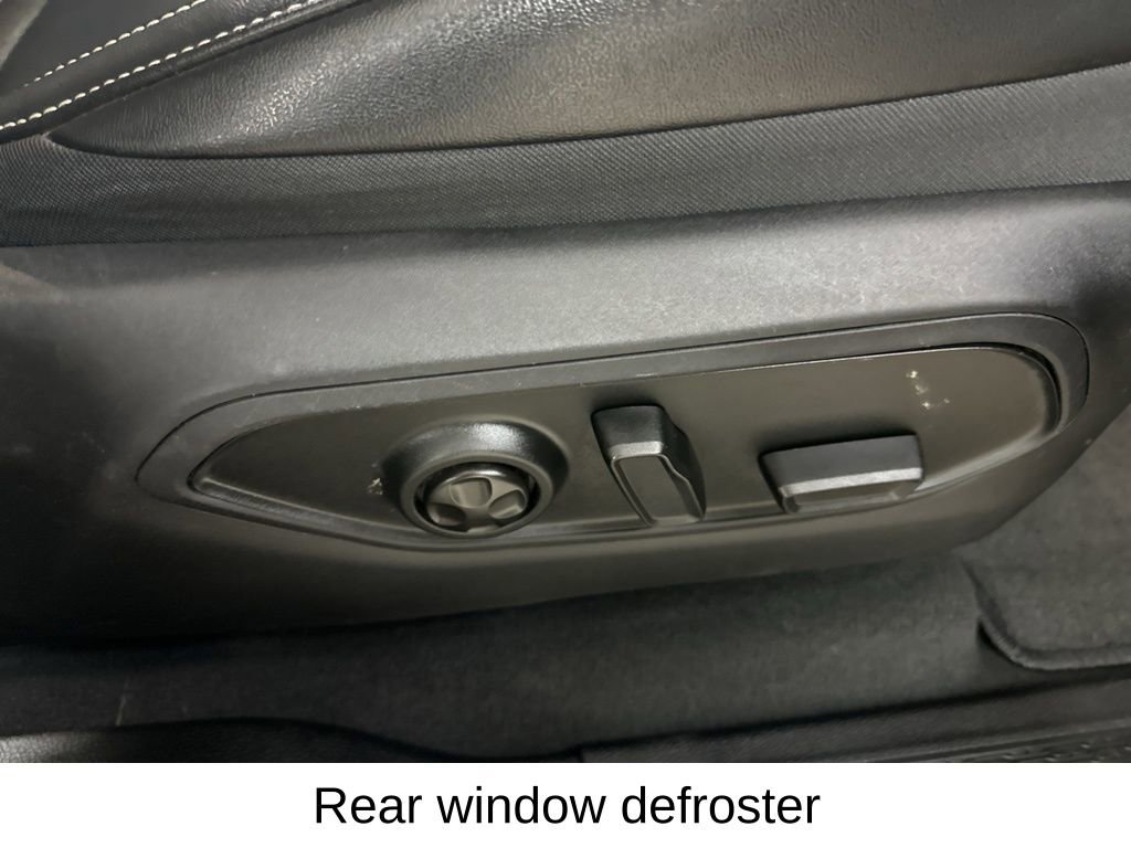 Used 2023 Jeep Grand Cherokee Limited w/ Black Appearance Package image 22