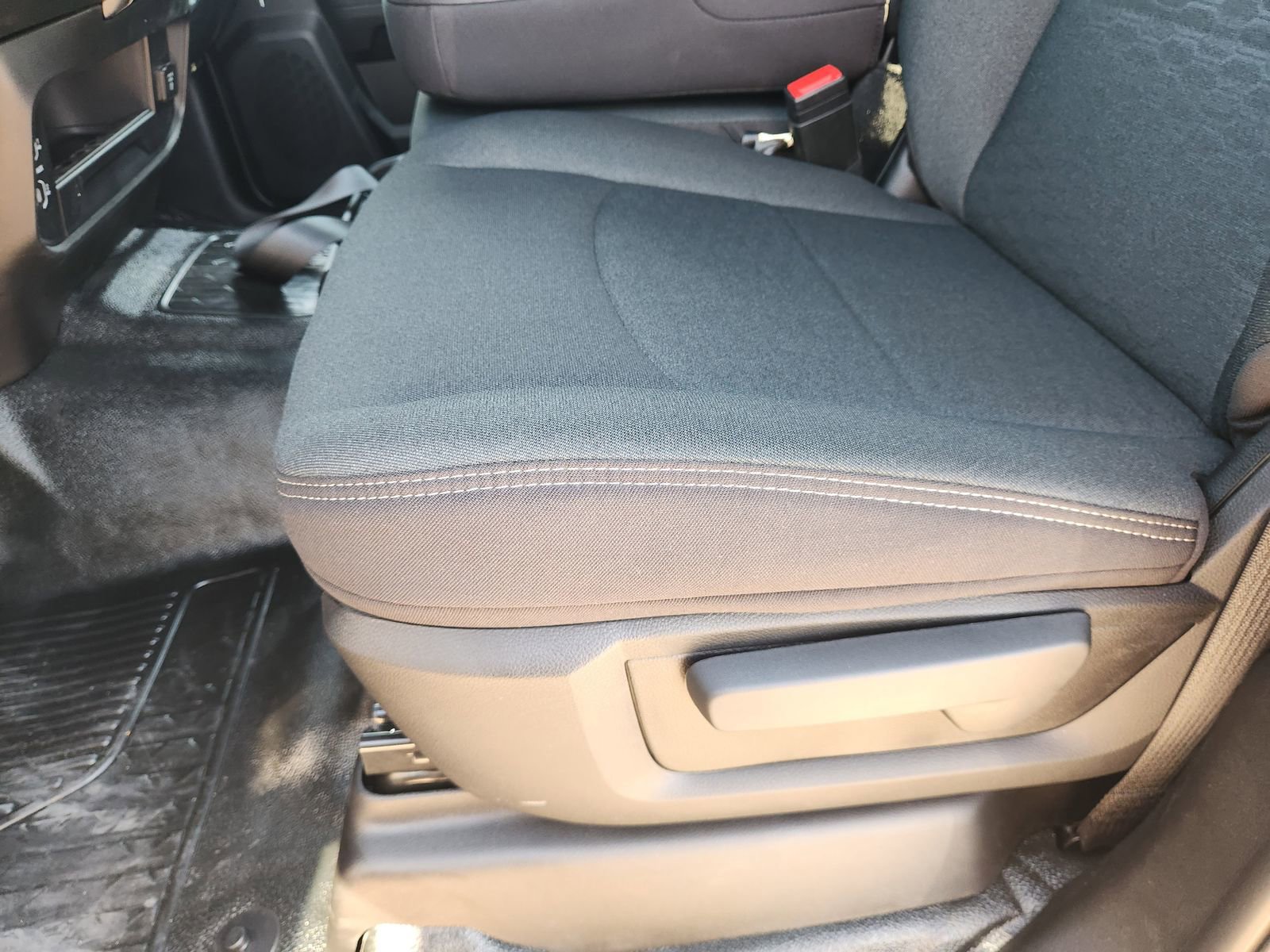 New 2026 RAM 3500 Tradesman AWD/4WD image 19