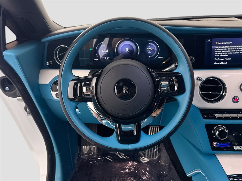 Used 2025 Rolls-Royce Spectre image 26