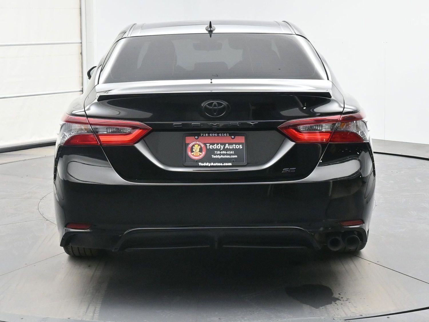 Used 2024 Toyota Camry SE image 22