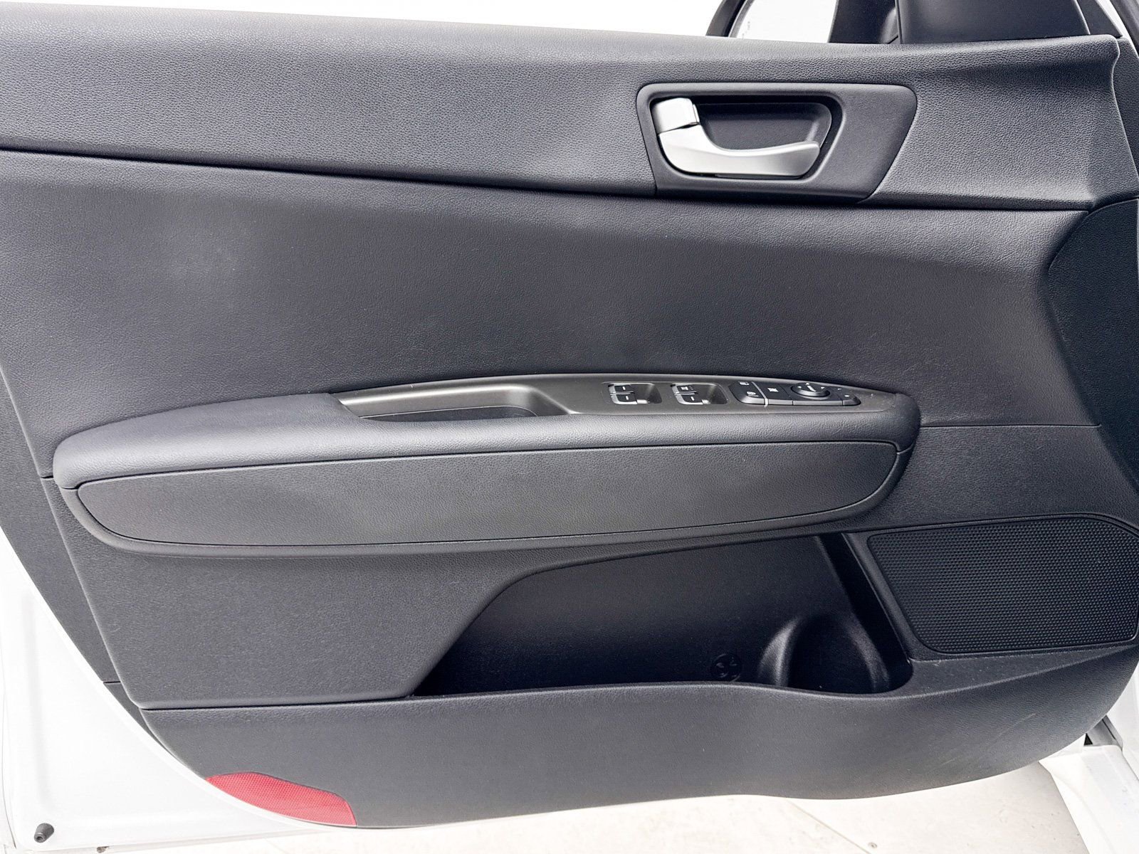 Used 2020 Kia Optima LX image 25