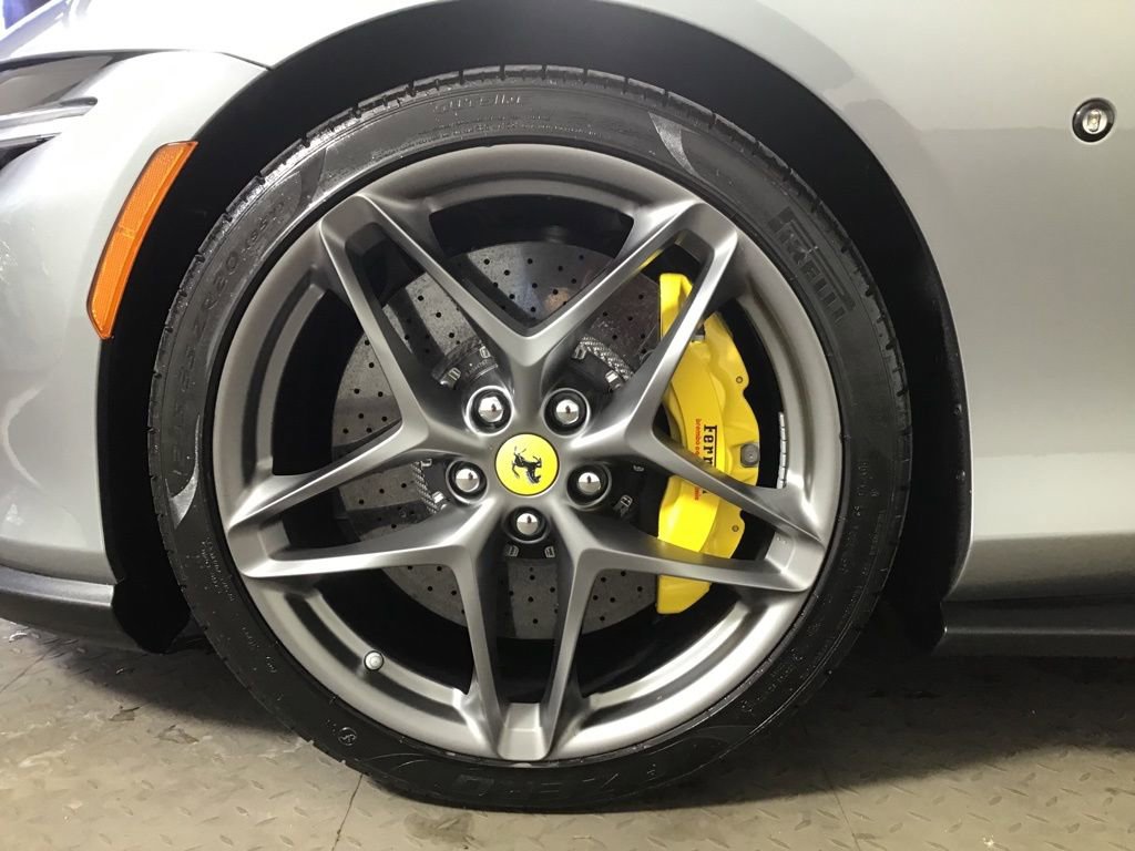 Used 2022 Ferrari Roma image 11
