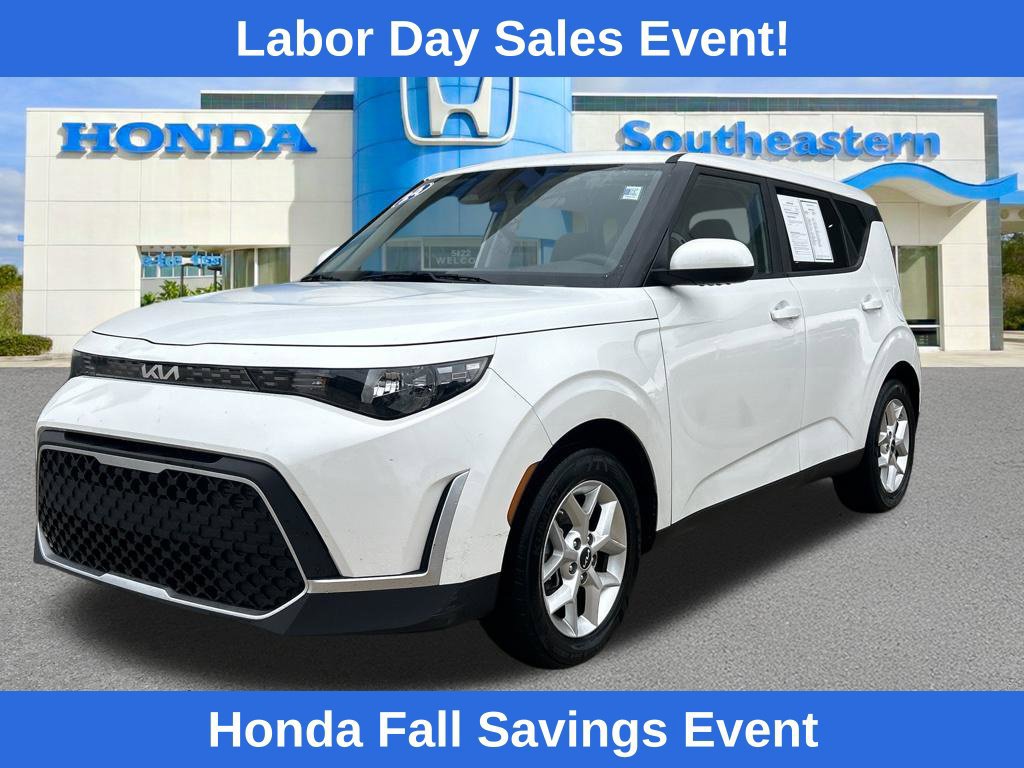 Used 2024 Kia Soul LX w/ Option Group 015
