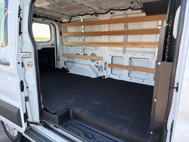 Certified 2024 Ford Transit 250 Low Roof w/ Exterior Upgrade Package RWD image 5