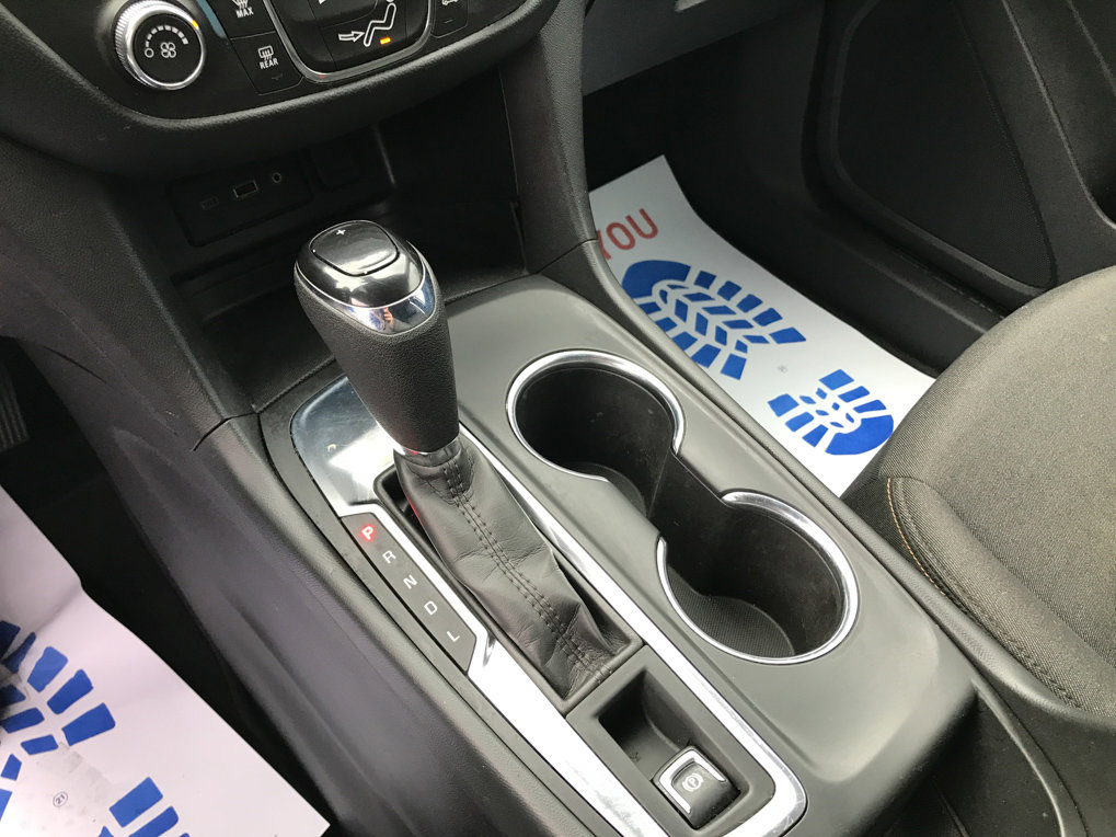 Used 2021 Chevrolet Equinox LT image 19