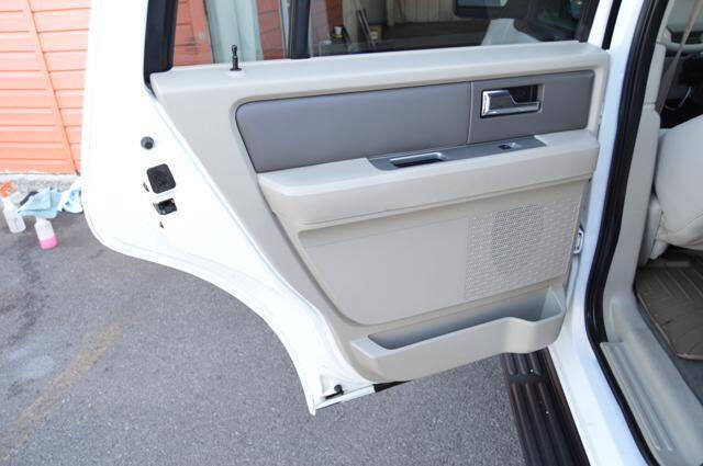 Used 2010 Ford Expedition XLT AWD/4WD image 51