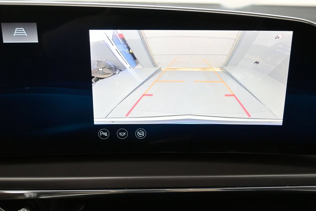 Used 2024 Cadillac Lyriq Tech RWD image 24