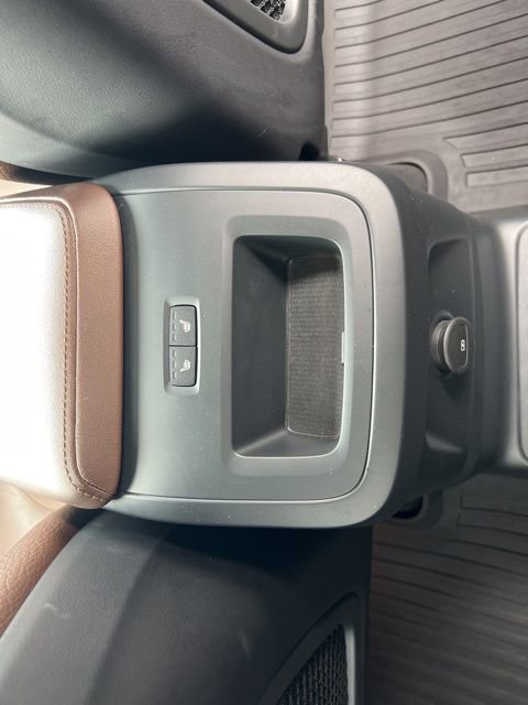 Certified 2023 Volvo XC60 T8 Plus image 20