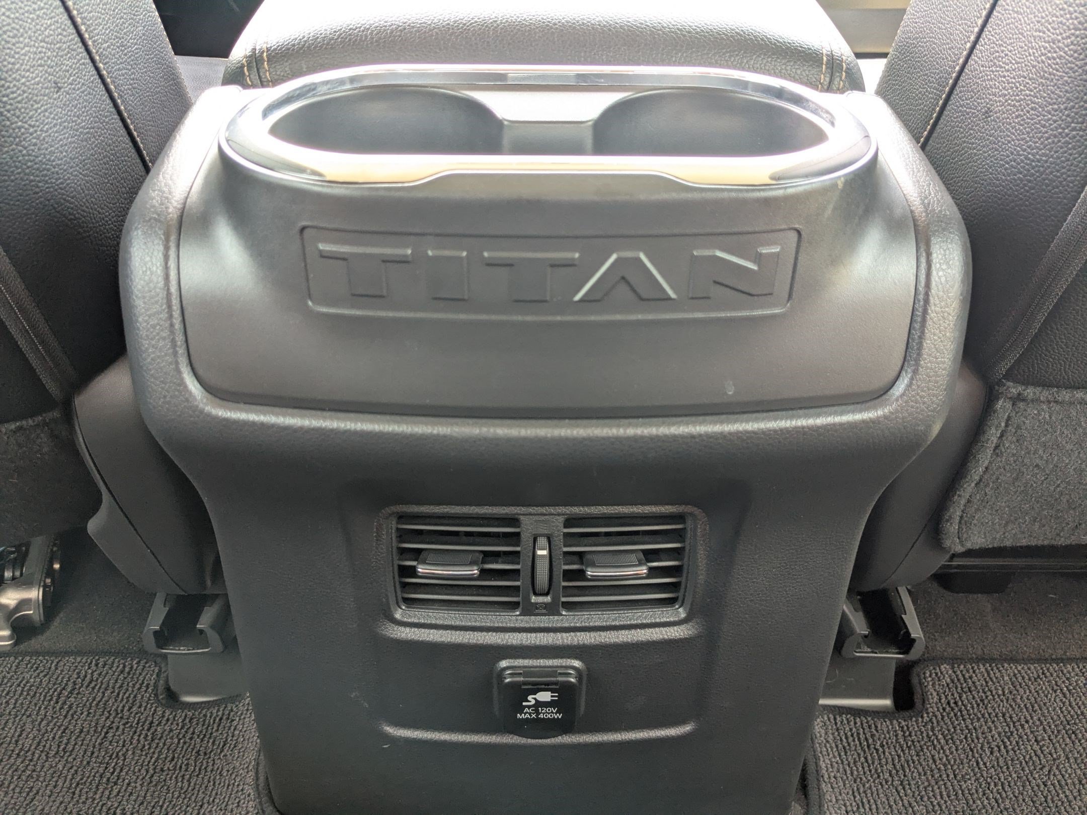 Used 2017 Nissan Titan SL AWD/4WD image 36