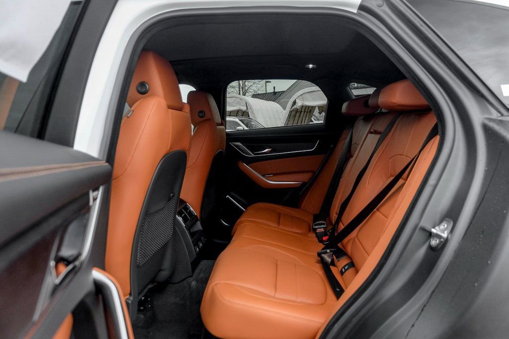 New 2026 Jaguar F-PACE R-Dynamic S image 16