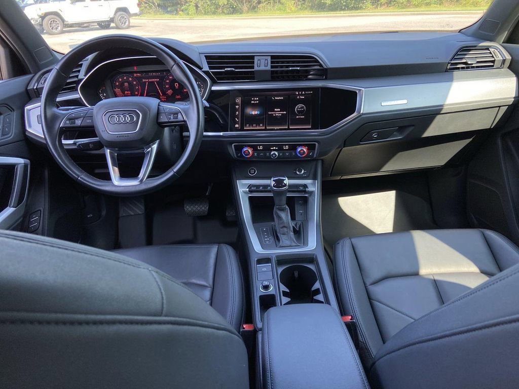 Used 2023 Audi Q3 2.0T Premium image 20