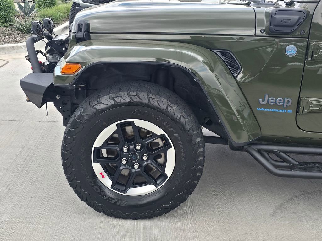 Used 2024 Jeep Wrangler Unlimited AWD/4WD image 7
