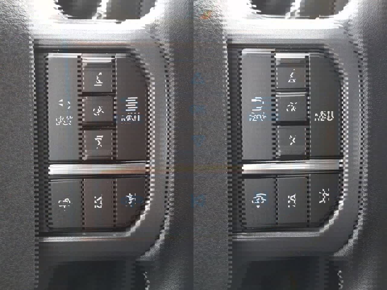 Used 2022 Ford F150 Lariat w/ FX4 Off-Road Package image 24