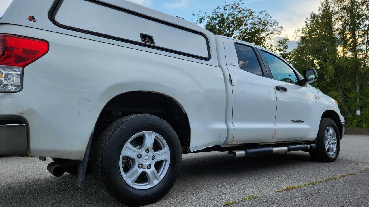 Used 2011 Toyota Tundra 4x4 Double Cab image 15