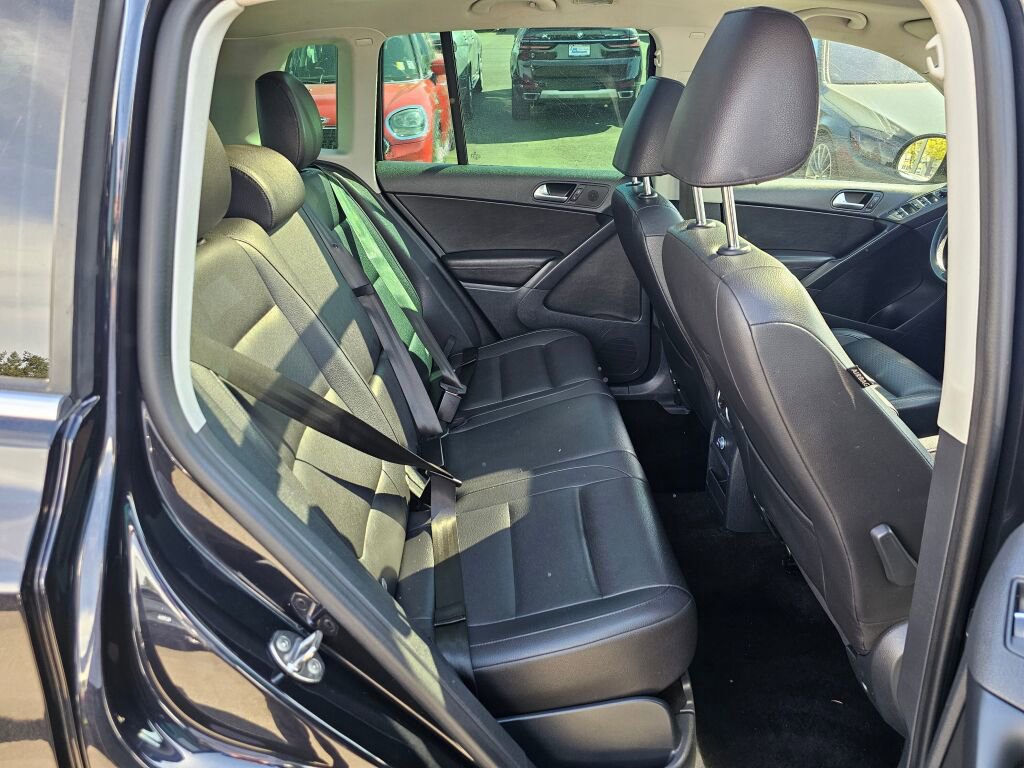 Used 2017 Volkswagen Tiguan Wolfsburg Edition AWD/4WD image 26