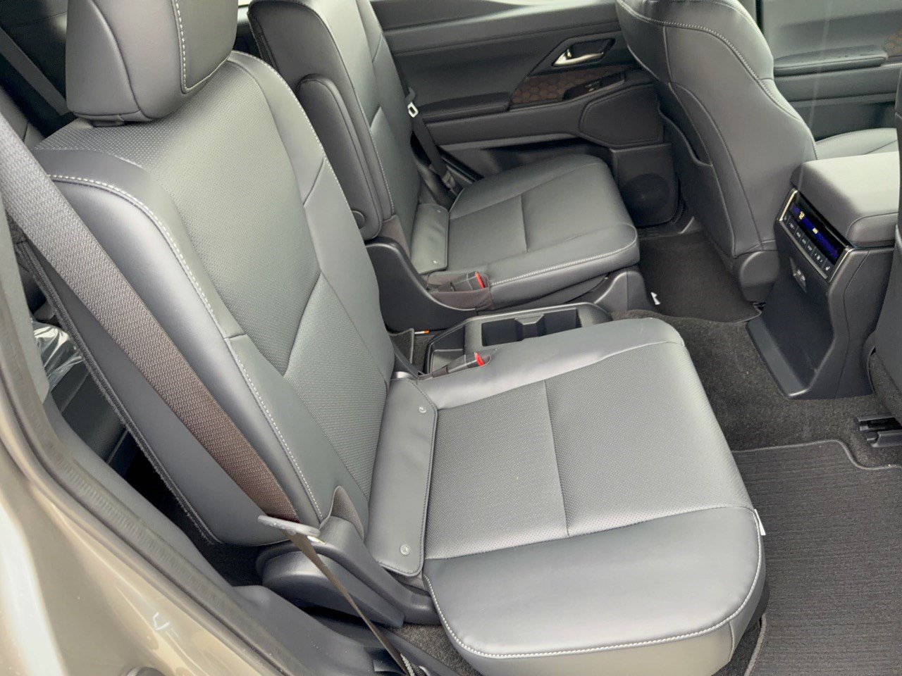 New 2026 Lexus GX 550 w/ Accessory Package (31) AWD/4WD image 29