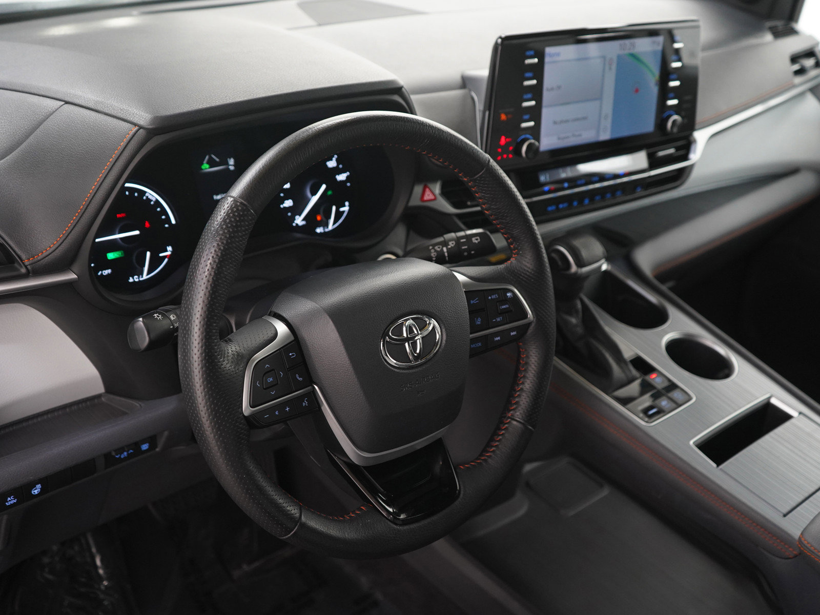 Used 2021 Toyota Sienna XSE AWD/4WD image 23