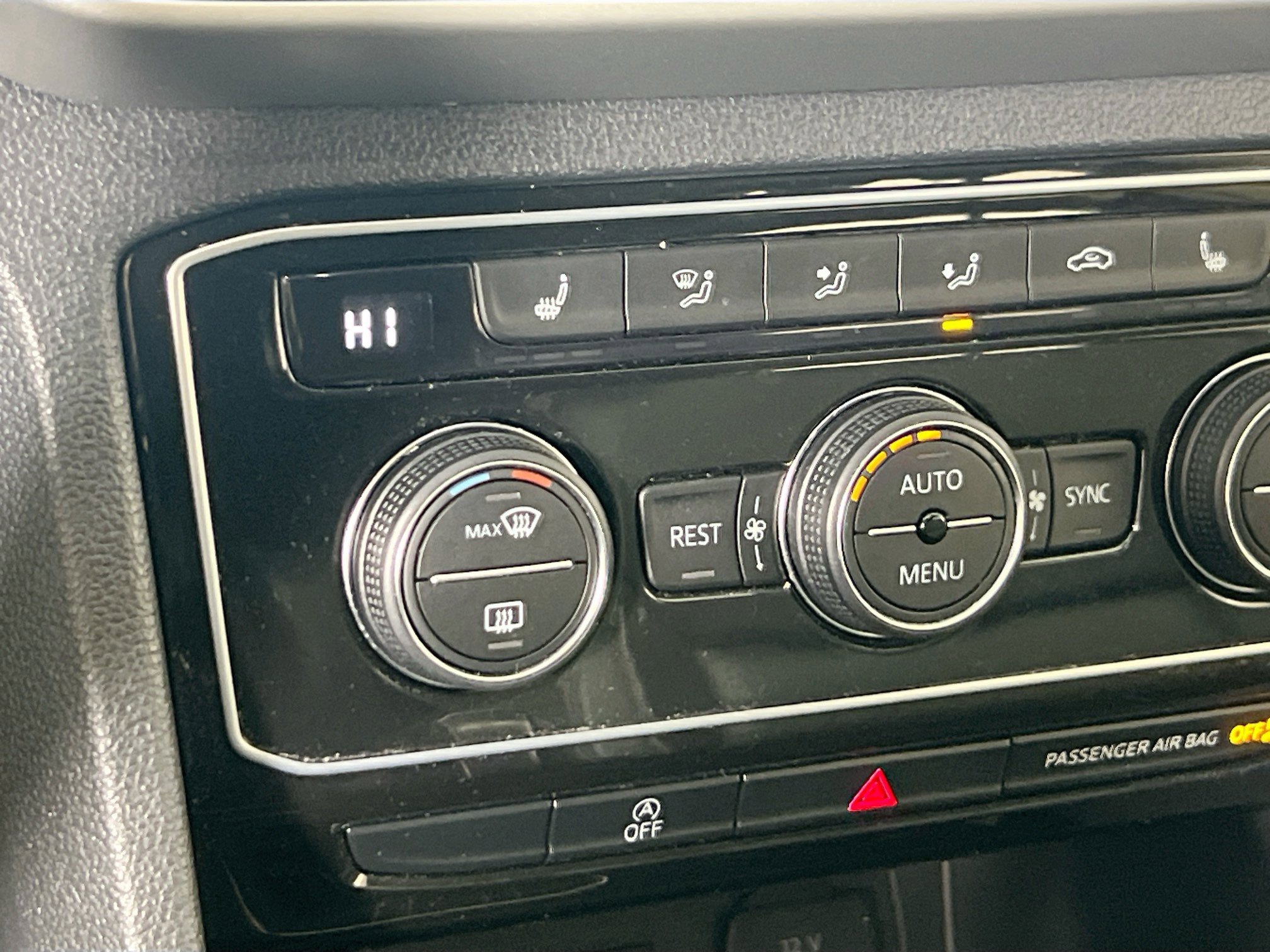 Used 2022 Volkswagen Atlas SE image 19