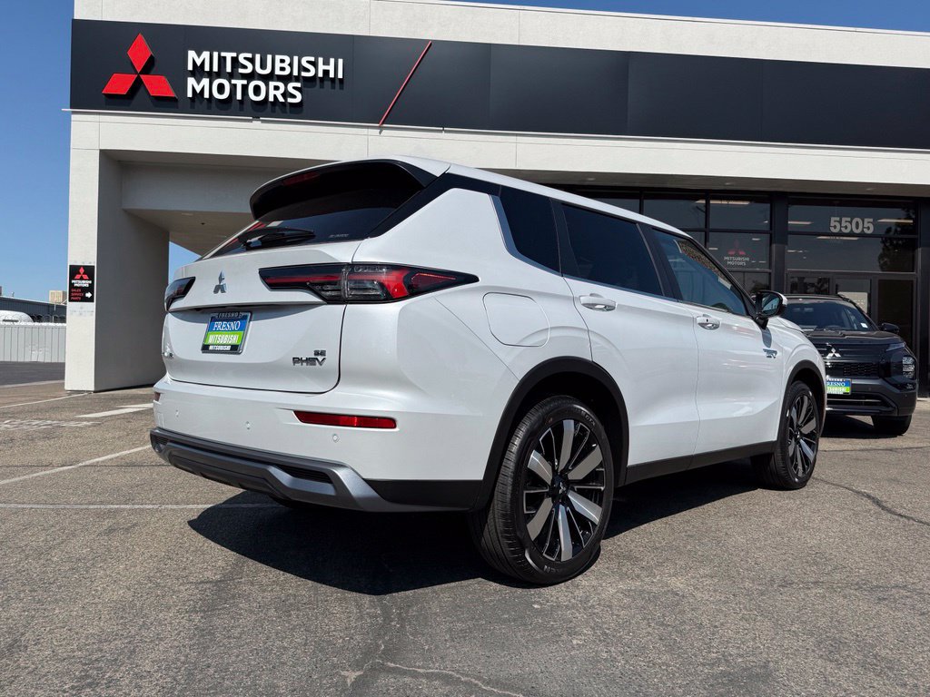 New 2026 Mitsubishi Outlander SE AWD/4WD image 12