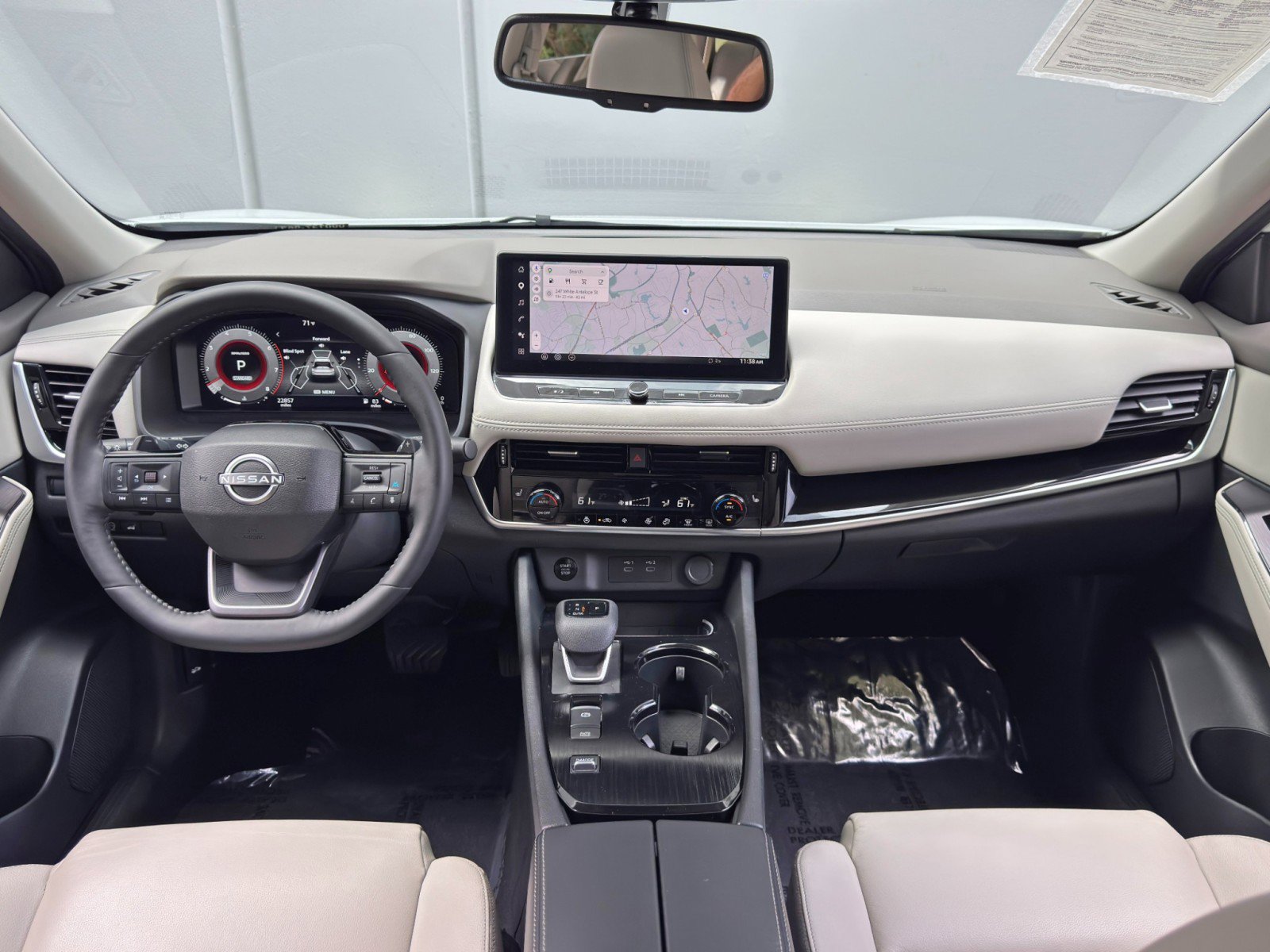 Used 2025 Nissan Rogue SL FWD image 11