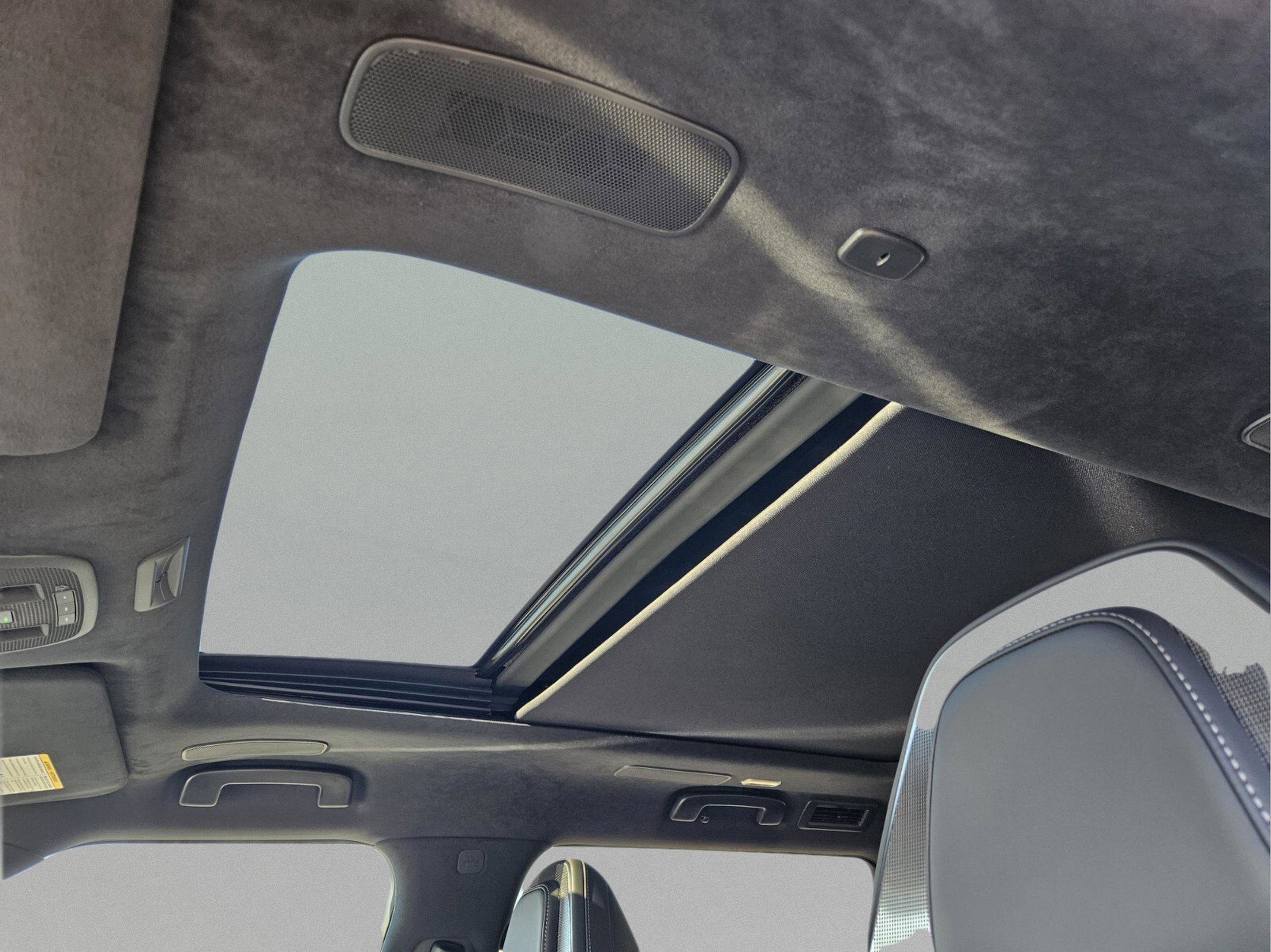 New 2026 INFINITI QX80 Autograph w/ Premium Cargo Package image 15