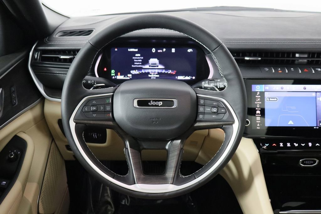 New 2026 Jeep Grand Cherokee Limited AWD/4WD image 7