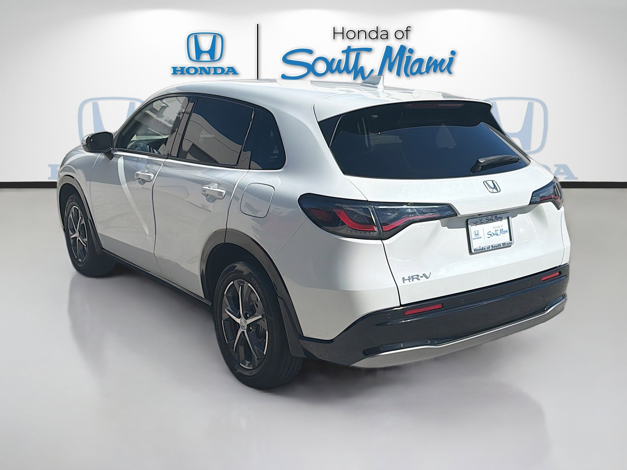 Certified 2024 Honda HR-V EX-L image 5