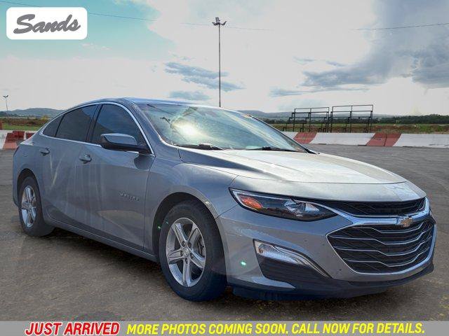 Used 2025 Chevrolet Malibu LS FWD image 1