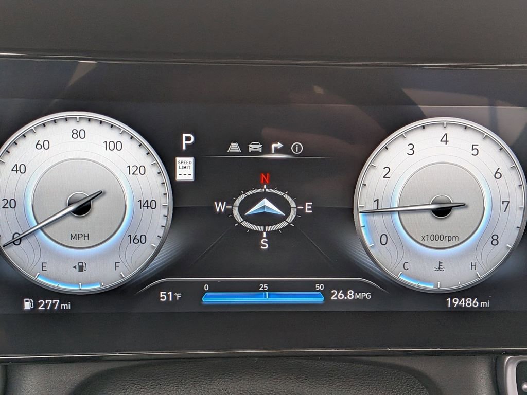 Used 2025 Hyundai Elantra SEL FWD image 13