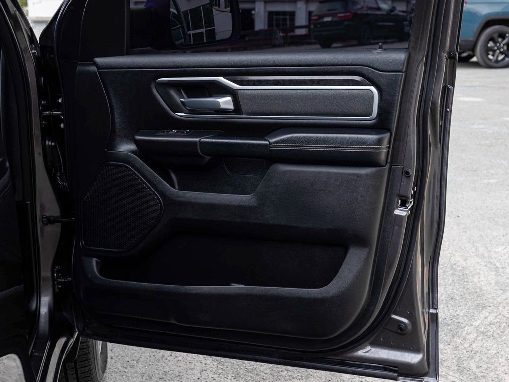 Used 2022 RAM 1500 Big Horn AWD/4WD image 13