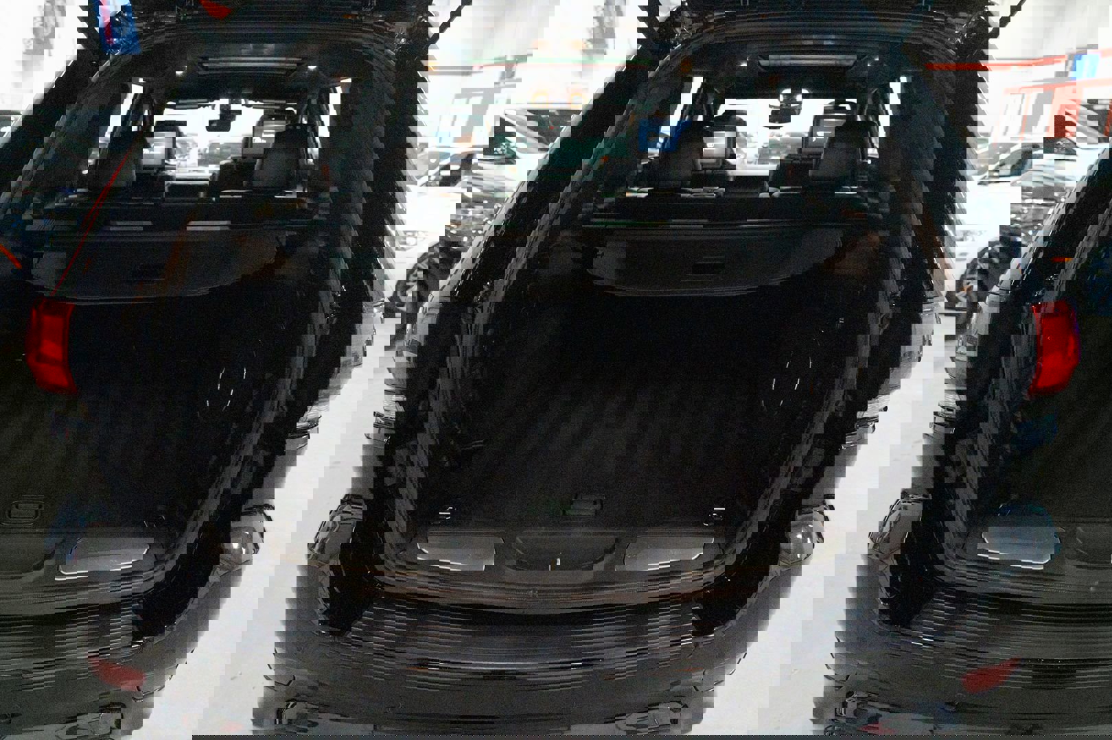 Used 2018 Jeep Grand Cherokee Trackhawk image 23