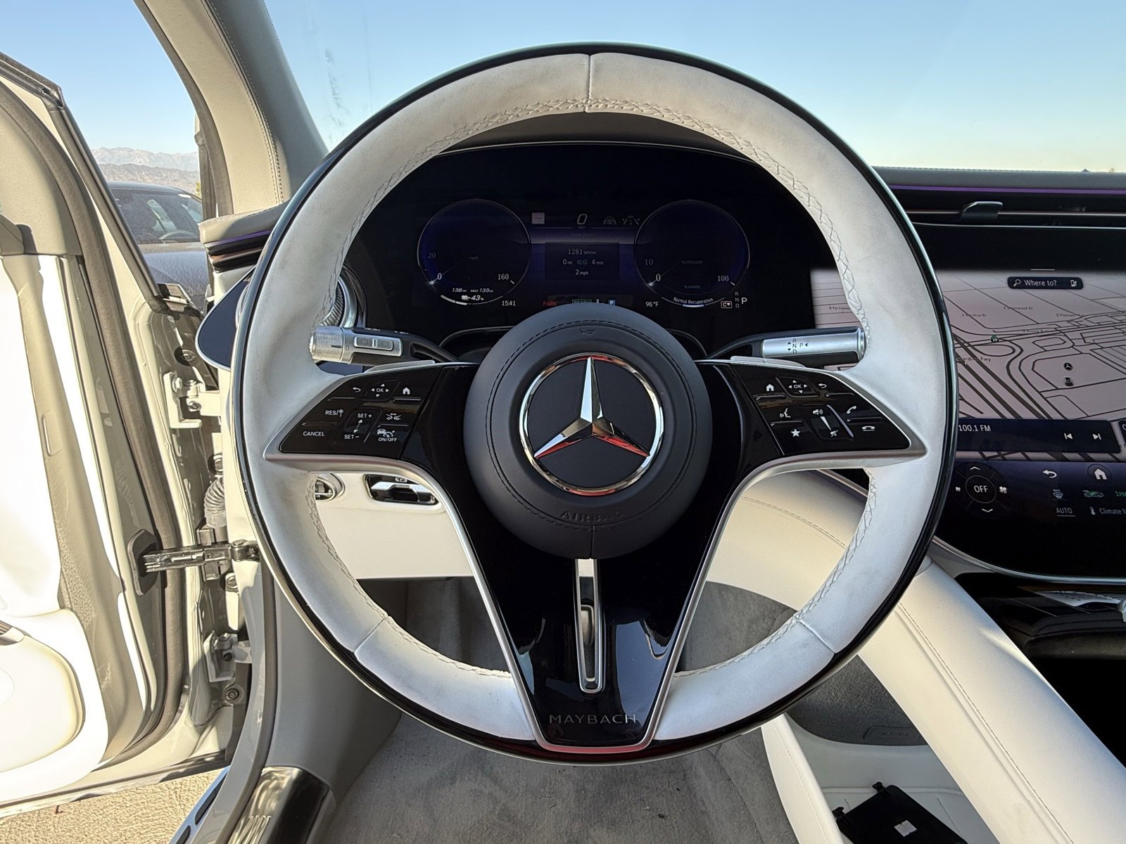 New 2025 Mercedes-Benz Maybach EQS 680 4MATIC image 17