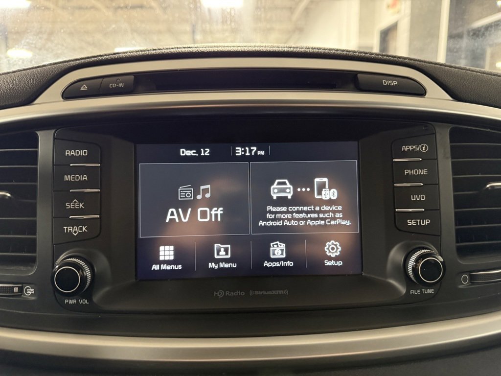 Used 2018 Kia Sorento LX image 12