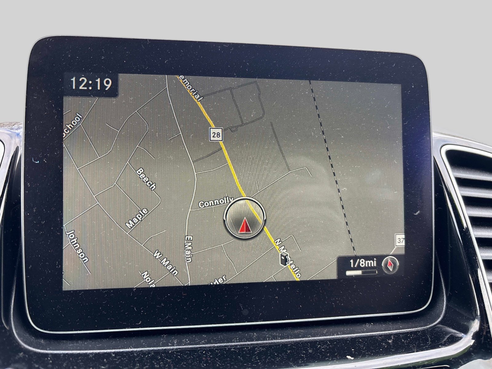 Used 2017 Mercedes-Benz GLS 450 4MATIC image 32