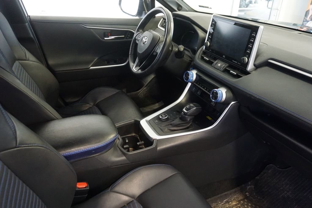 Used 2022 Toyota RAV4 XSE AWD/4WD image 22