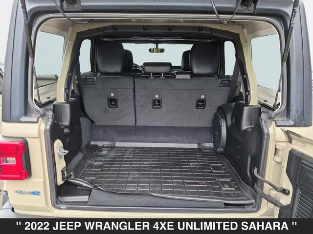 Used 2022 Jeep Wrangler Unlimited Sahara w/ Cold Weather Group AWD/4WD image 30