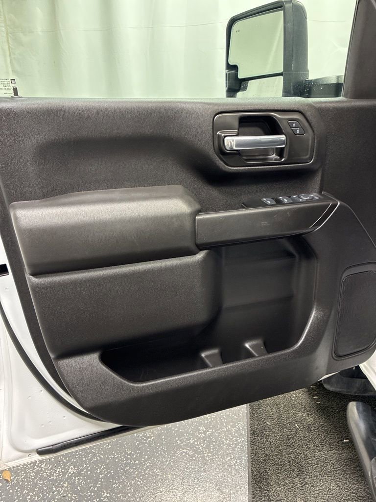 Used 2025 Chevrolet Silverado 2500 Custom w/ Custom Value Package image 20