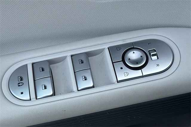 Used 2024 Hyundai Ioniq 5 SEL image 12