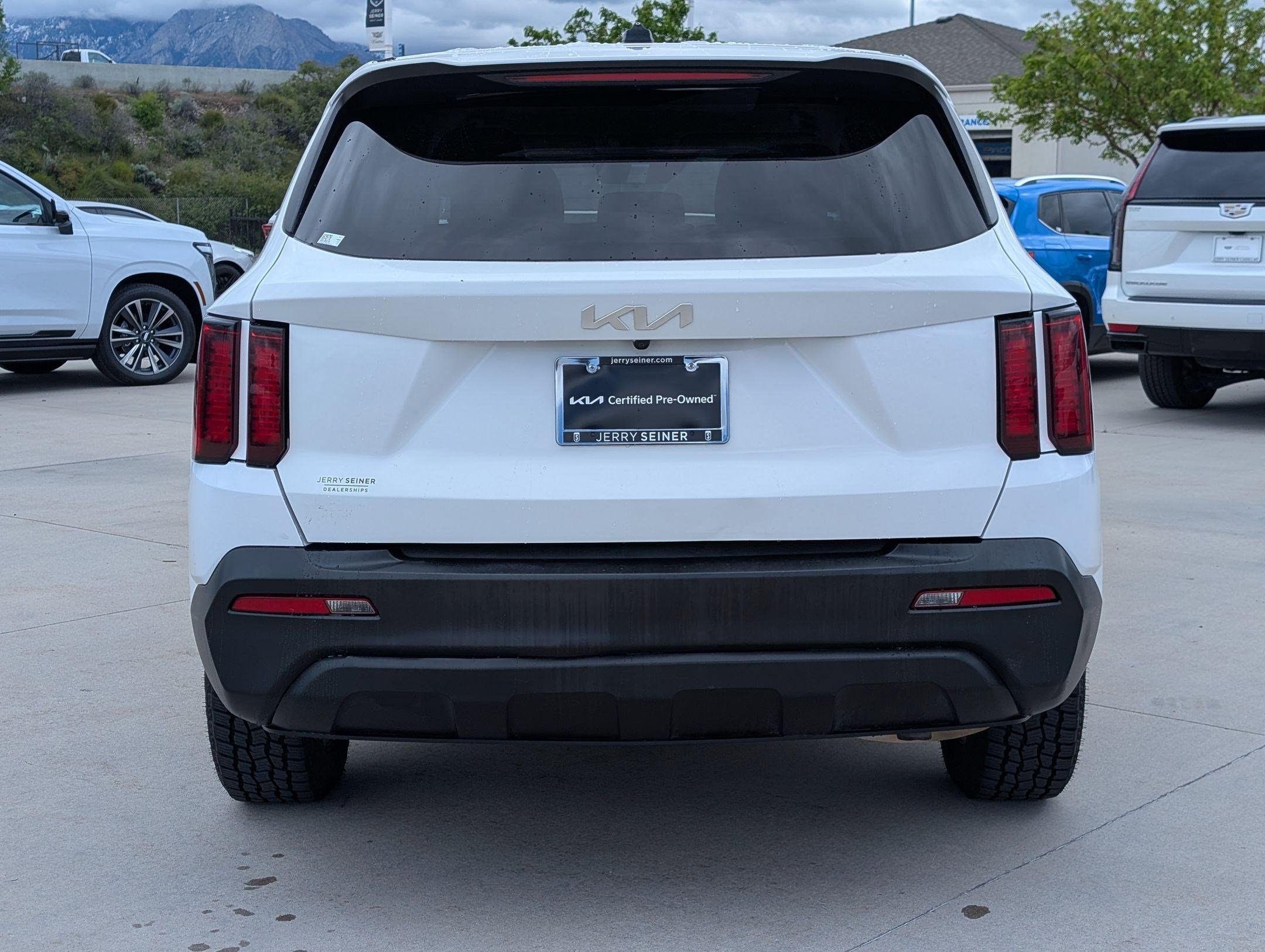 Certified 2022 Kia Sorento LX AWD/4WD image 4
