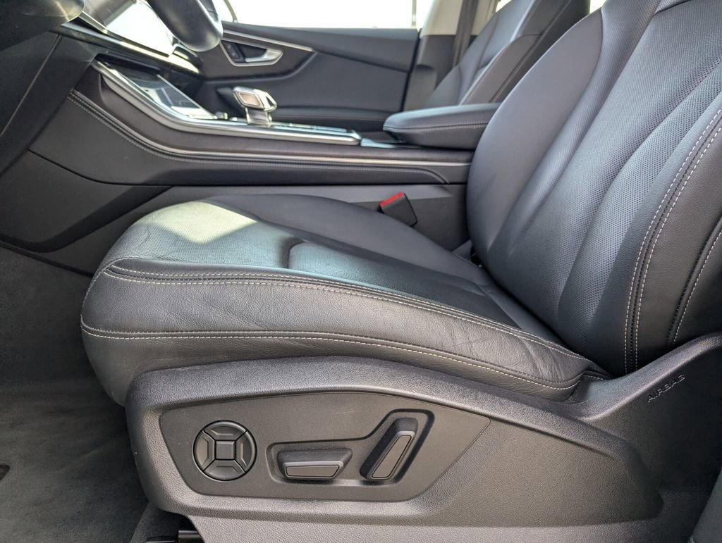 Used 2023 Audi Q8 Premium Plus w/ Premium Plus Package image 12