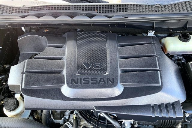Used 2021 Nissan Titan PRO-4X w/ Pro-4x Convenience Package AWD/4WD image 32