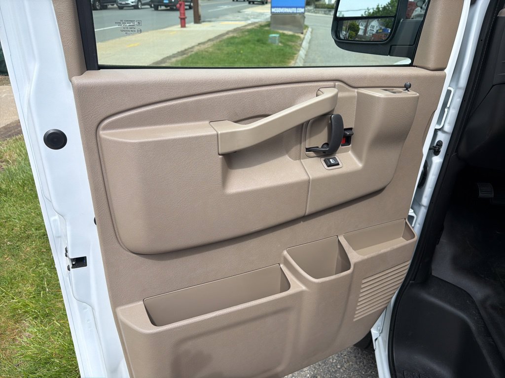 New 2026 Chevrolet Express 2500 w/ Driver Convenience Package RWD image 9
