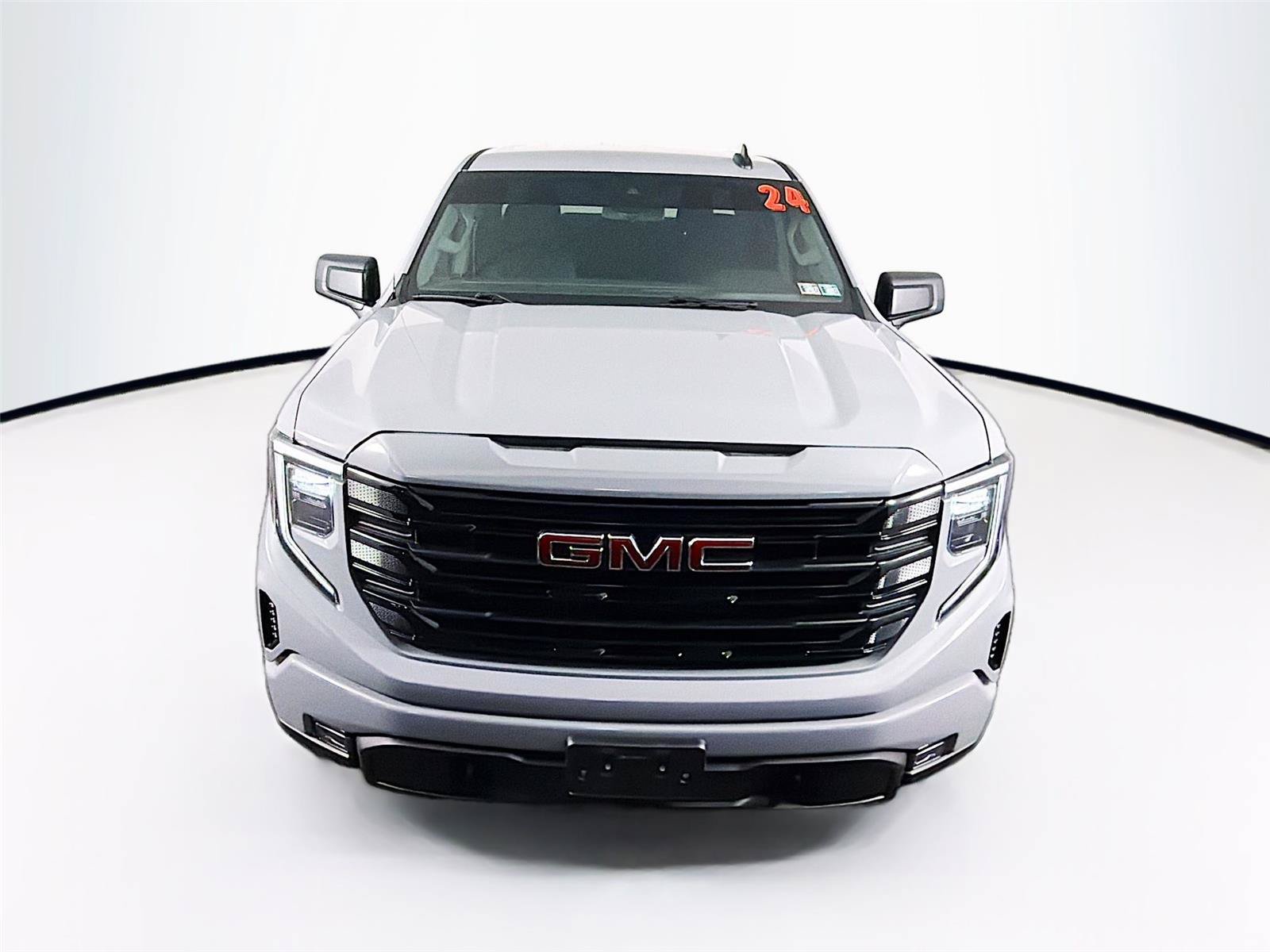 Used 2024 GMC Sierra 1500 Elevation w/ X31 Off-Road Package AWD/4WD image 13