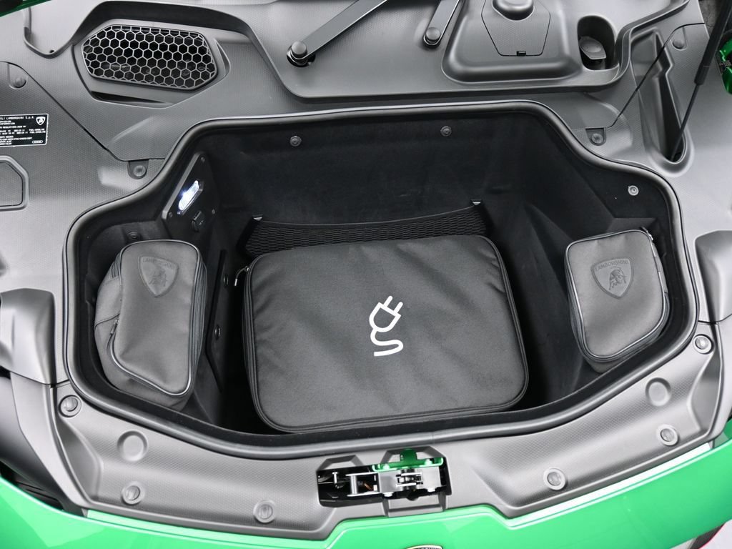 Used 2026 Lamborghini Temerario AWD/4WD image 30