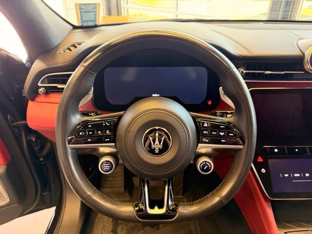 Used 2023 Maserati Grecale Modena AWD/4WD image 14