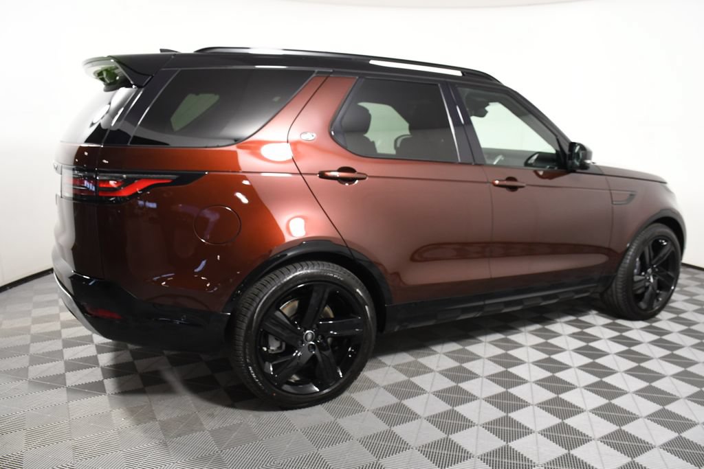 Certified 2026 Land Rover Discovery Limited Edition AWD/4WD image 7