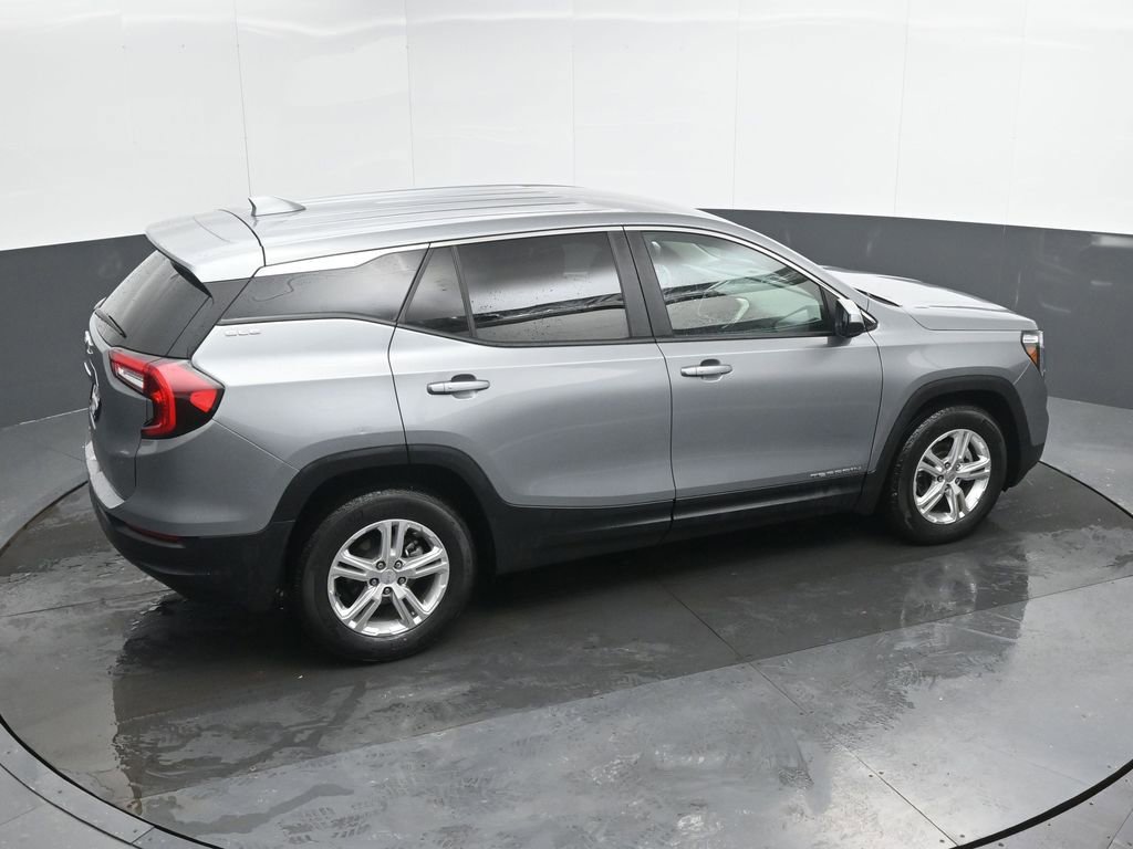 Used 2024 GMC Terrain SLE image 37