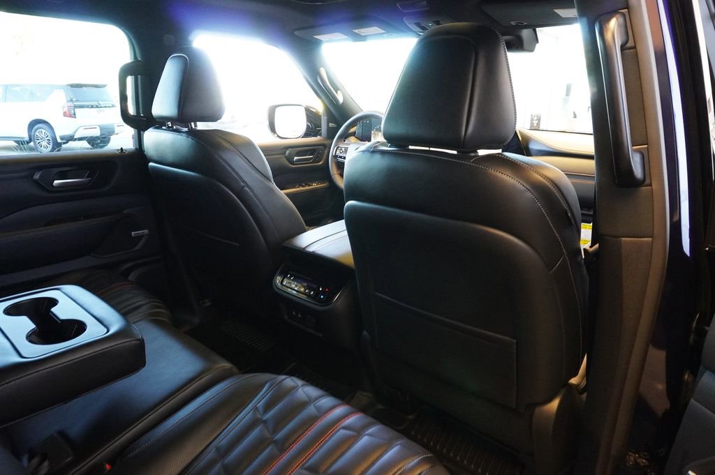 Certified 2025 Nissan Armada PRO-4X w/ Pro-4X Premium Package image 11