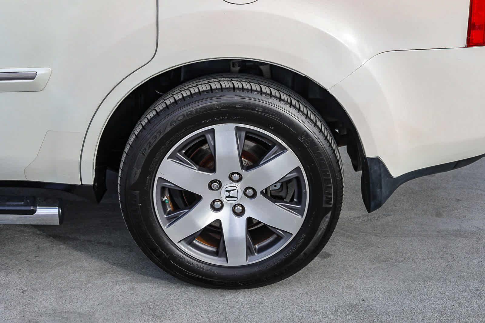 Used 2012 Honda Pilot Touring image 11